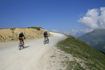 salendo verso il Maniva Salendo verso il Maniva